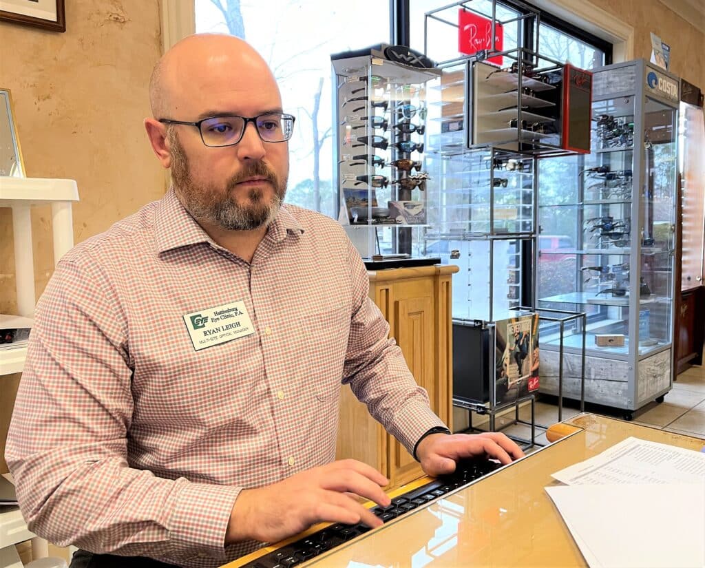 Hattiesburg Eye Clinic’s New Optical Manager Aspires to ‘Treat